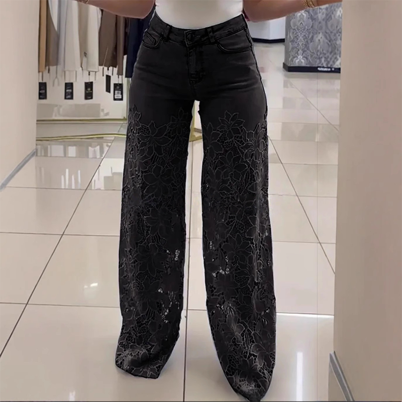 🌸🔥 Lace Spliced Jeans